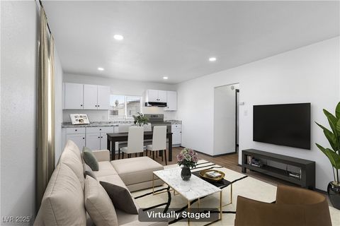 Photo of 473 Hunter Drive, Henderson, NV 89011 (MLS # 2739525)