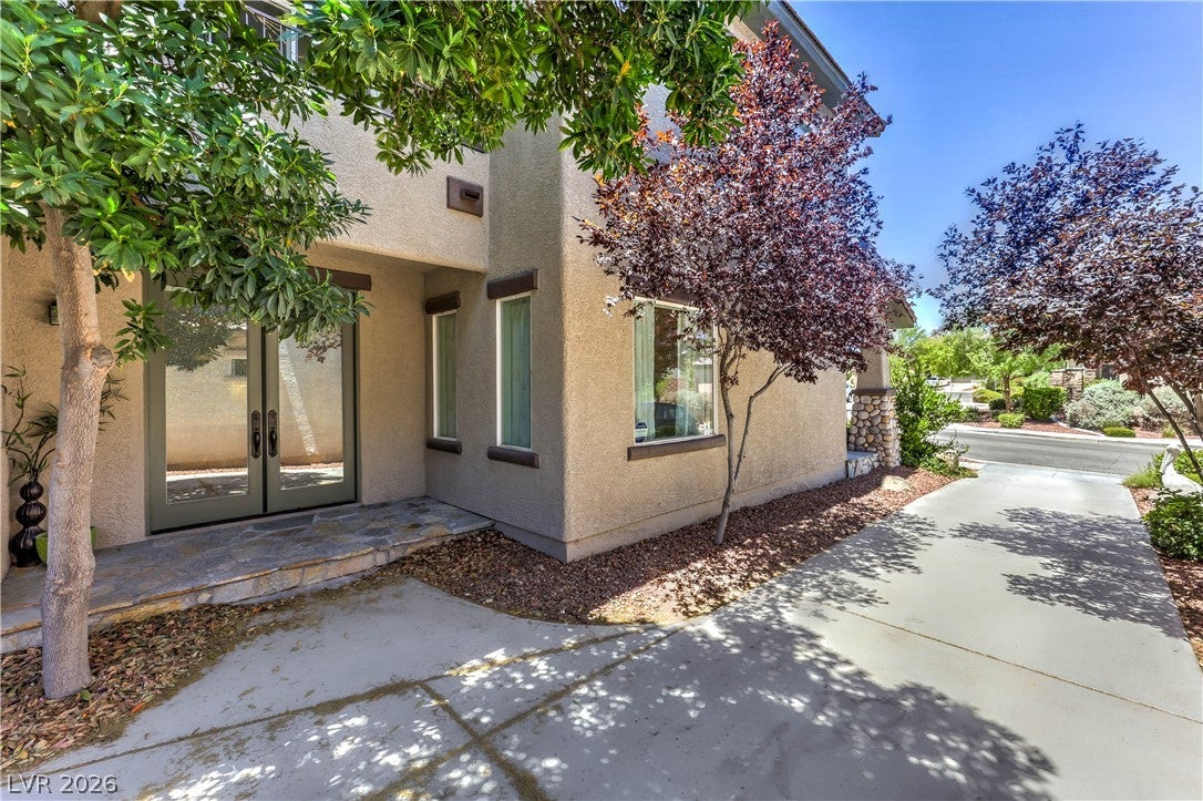 10489 Rusty Railroad Avenue