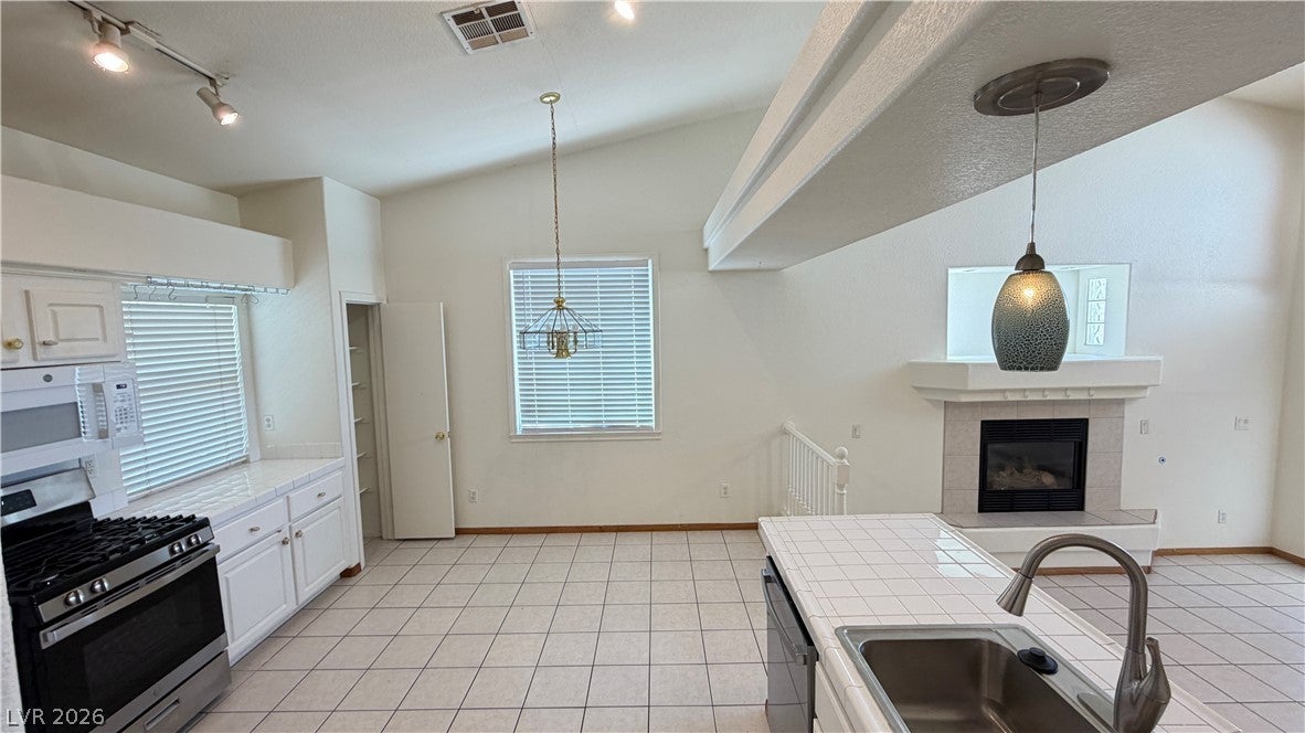 1396 LAMPLIGHT VILLAGE Lane