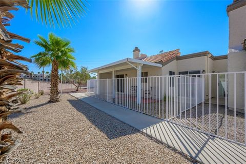Townhouse For Sale - 2100 Pebble Creek Lane<br/> Laughlin, NV 89029