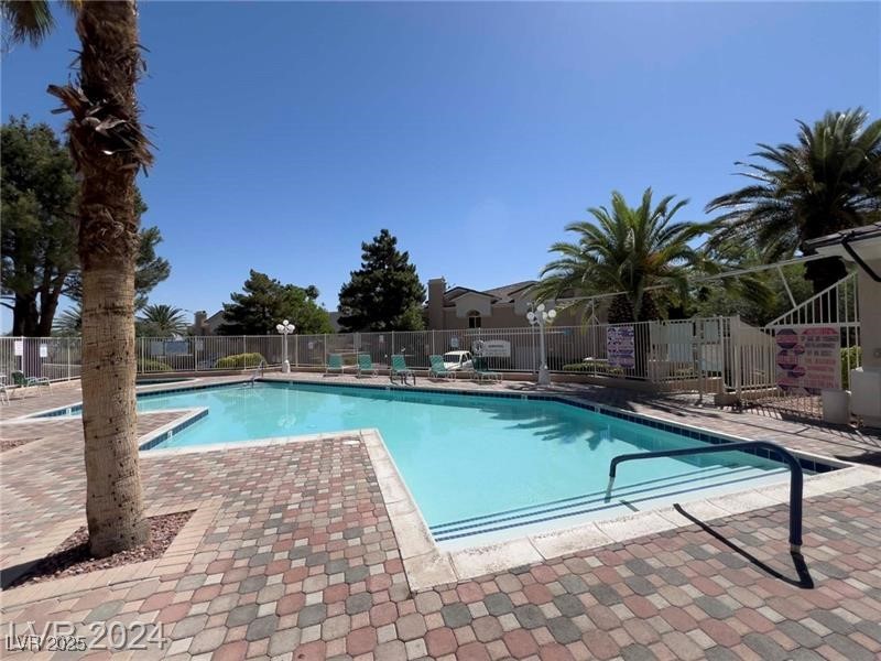 901 Twinkling Sky Avenue, Henderson, Nevada image 33