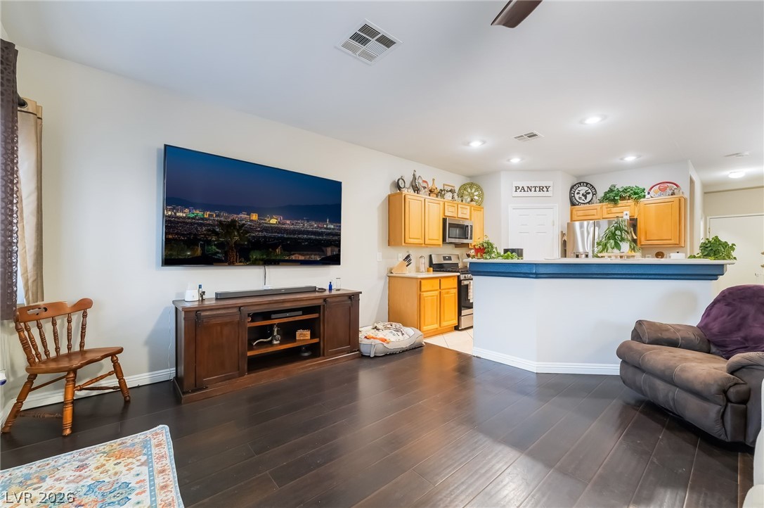 1085 Pleasure Lane 3