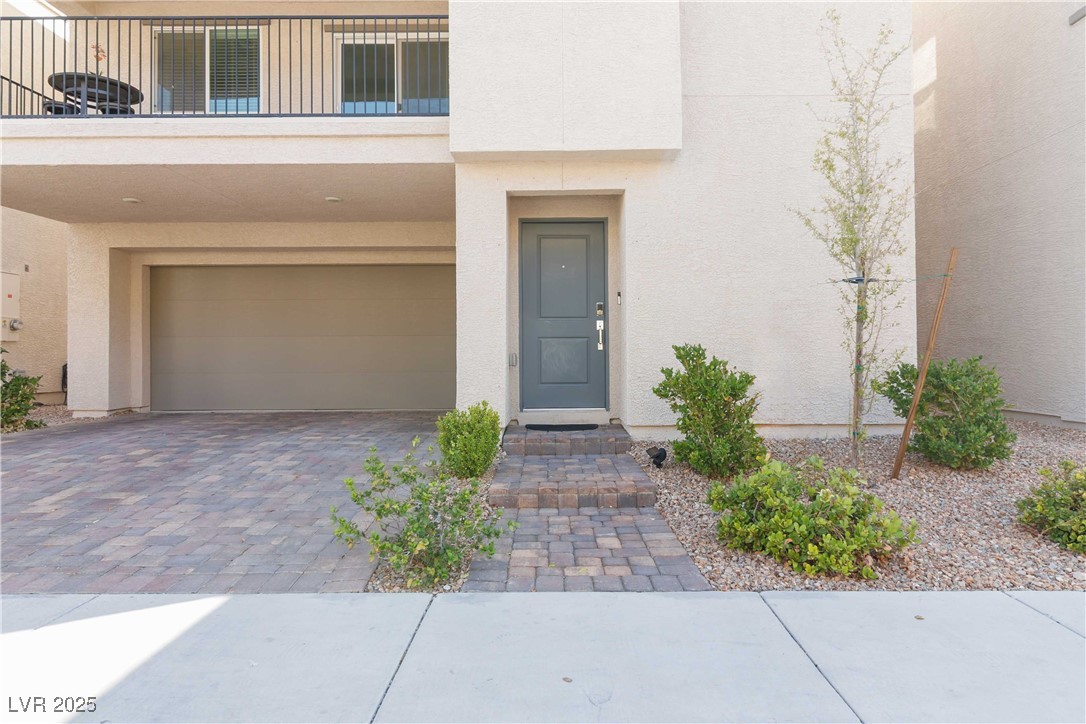 6855 Crimson Shadow Street