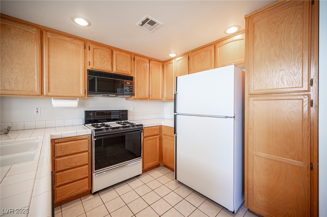 2859 Palleta Drive, Henderson, Nevada image 17
