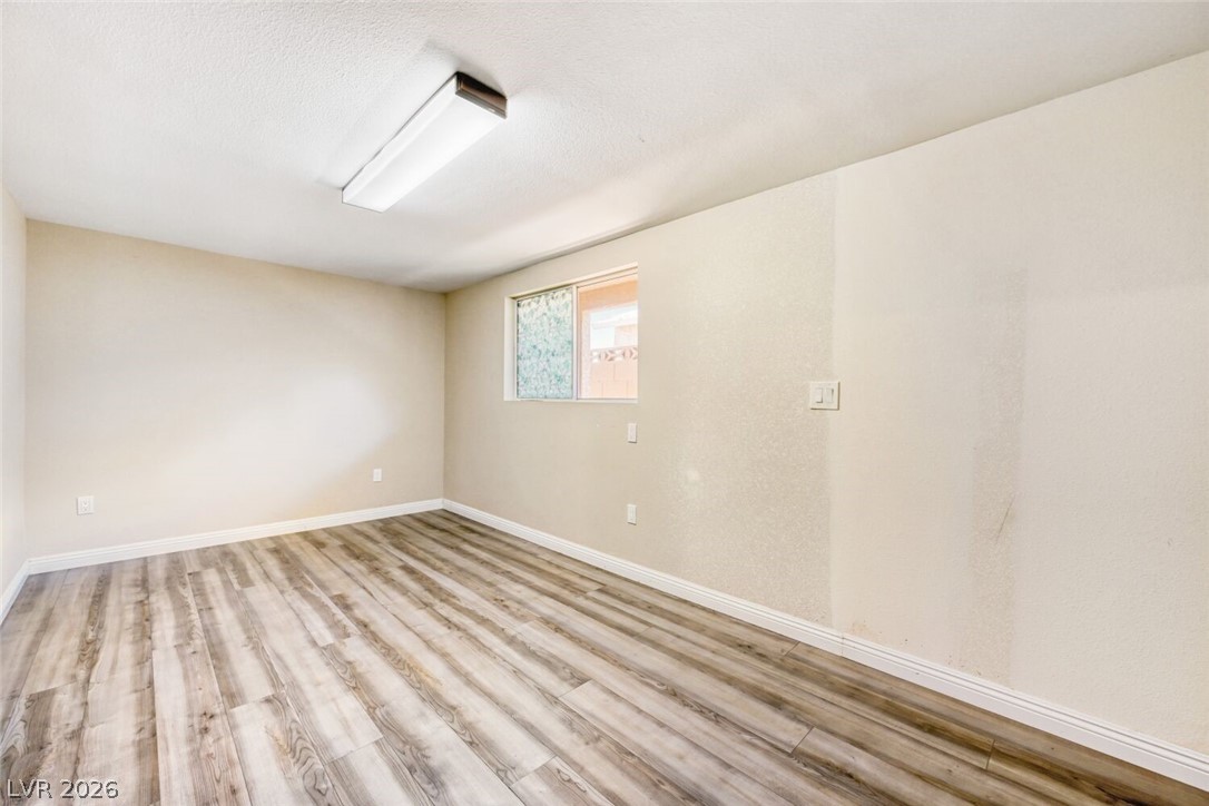 325 W Rochell Drive