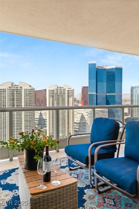 Photo of 222 Karen Avenue #3305, Las Vegas, NV 89109 (MLS # 2692576)