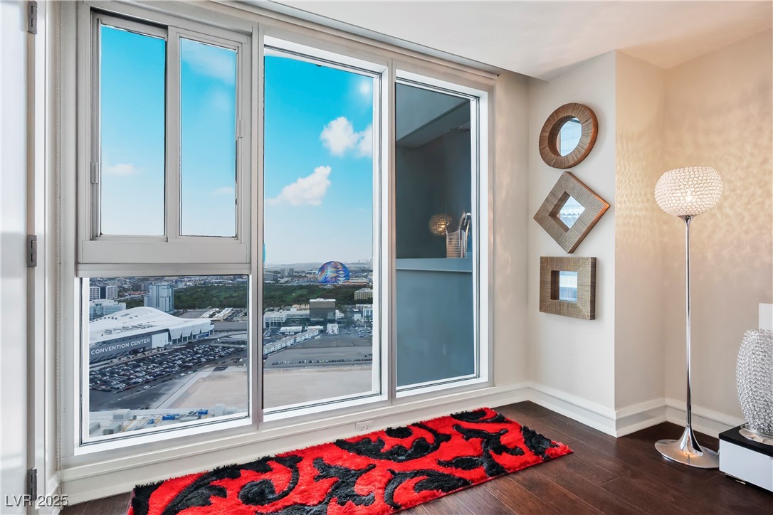 Las Vegas, Nevada 89109, United States, 2 Bedrooms Bedrooms, ,3 BathroomsBathrooms,Residential,Active,257020