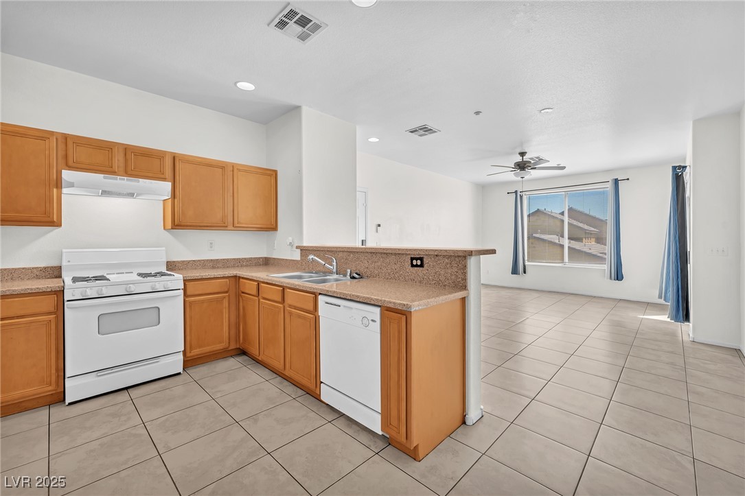 Properties 4 4437 Dover Straight Street 304