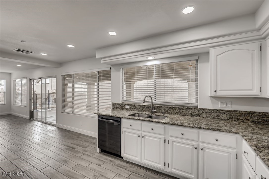 Las Vegas, Nevada 89128, United States, 3 Bedrooms Bedrooms, ,3 BathroomsBathrooms,Residential,Active,201789