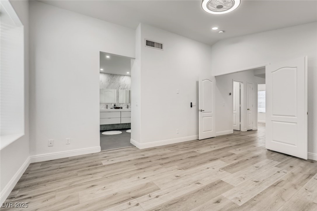 Las Vegas, Nevada 89128, United States, 3 Bedrooms Bedrooms, ,3 BathroomsBathrooms,Residential,Active,201789