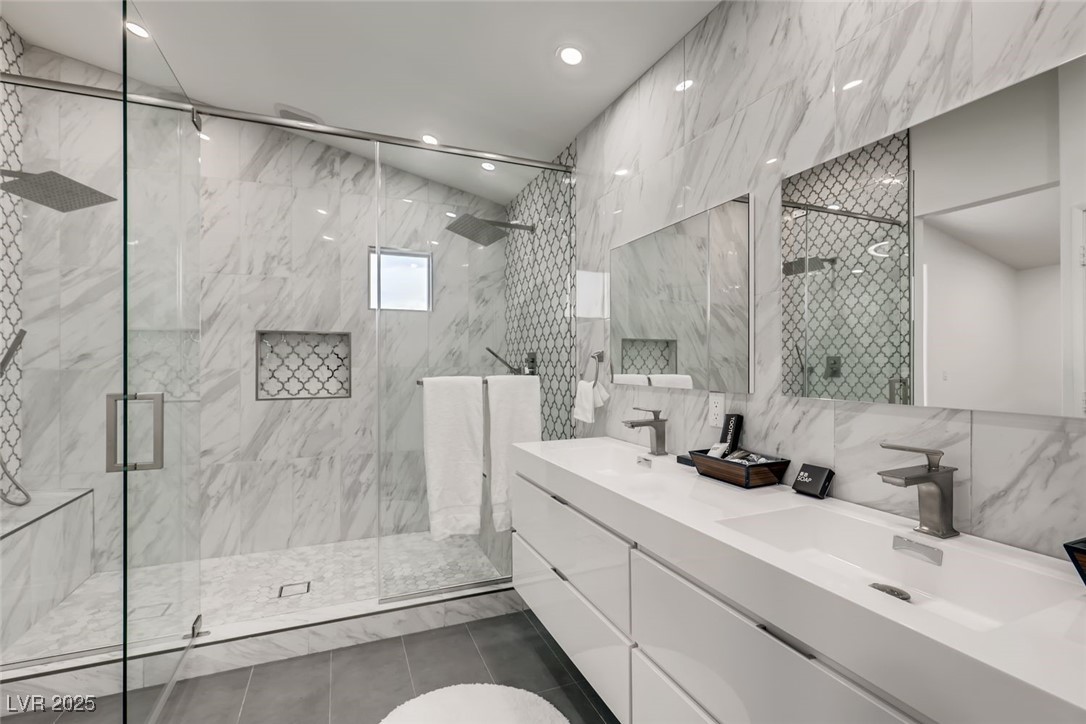 Las Vegas, Nevada 89128, United States, 3 Bedrooms Bedrooms, ,3 BathroomsBathrooms,Residential,Active,201789