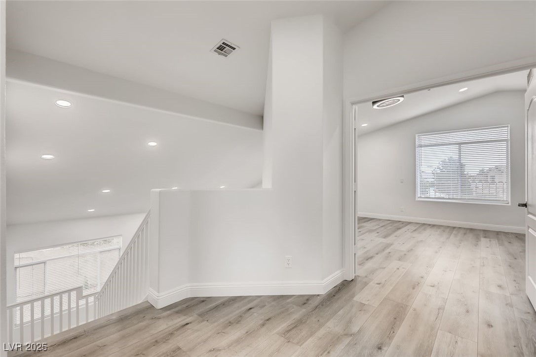 Las Vegas, Nevada 89128, United States, 3 Bedrooms Bedrooms, ,3 BathroomsBathrooms,Residential,Active,201789