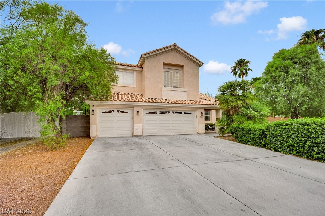 5685 N Adavan Court
