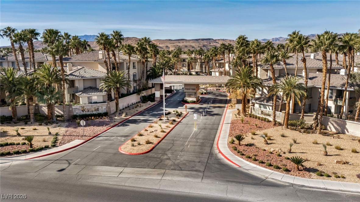 7111 S Durango Drive 113