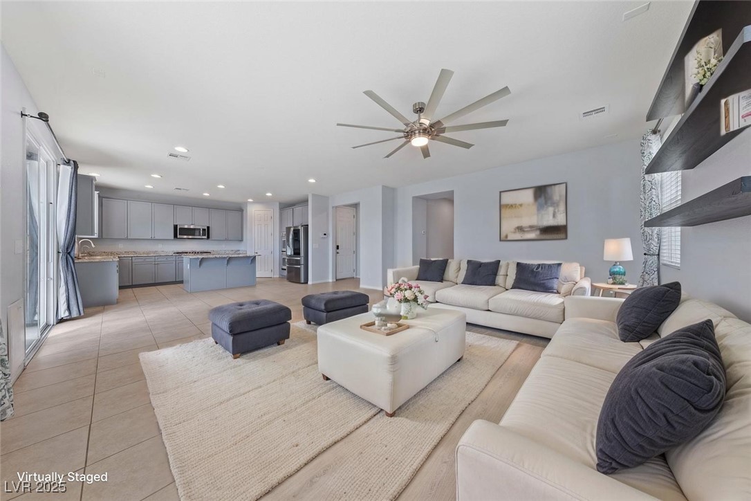 10373 Northern Hills Avenue, Las Vegas, Nevada image 3