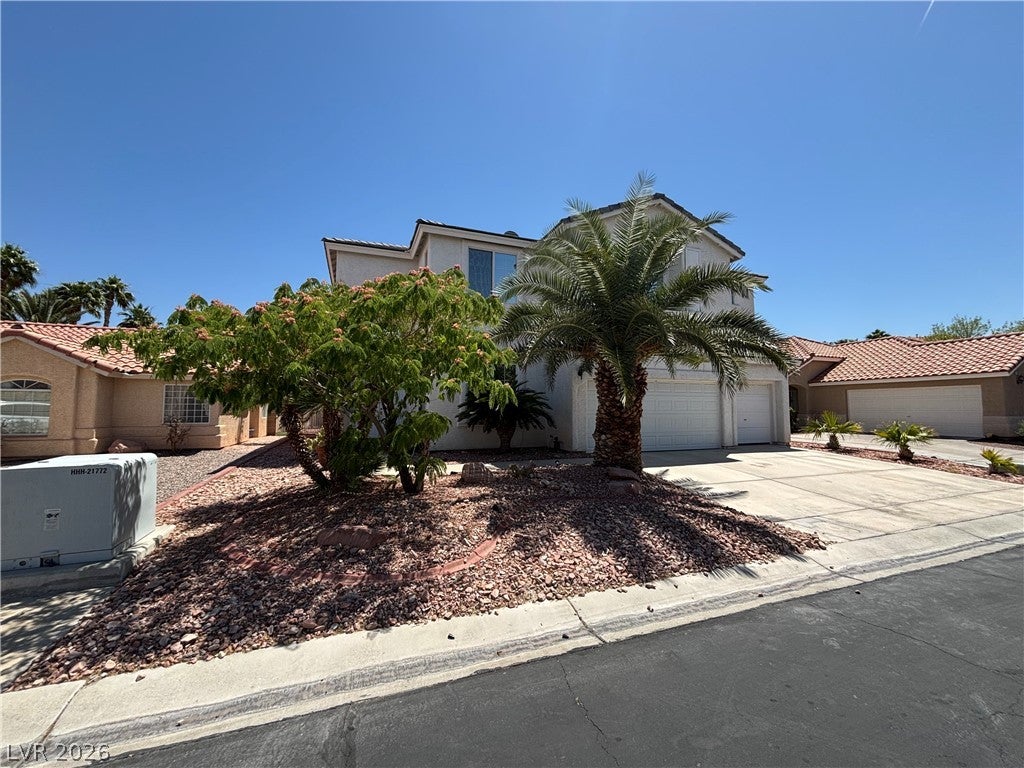 8207 Vista Colorado Street