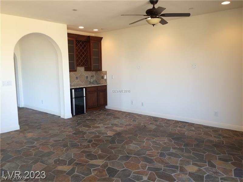 1230 CALCIONE Drive 0