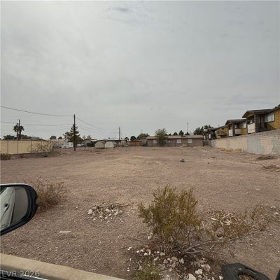 425 HUNTER DR, HENDERSON, NV 89011 - Image ddee4c4e2cb663a849975cfa902c9089/2331440334