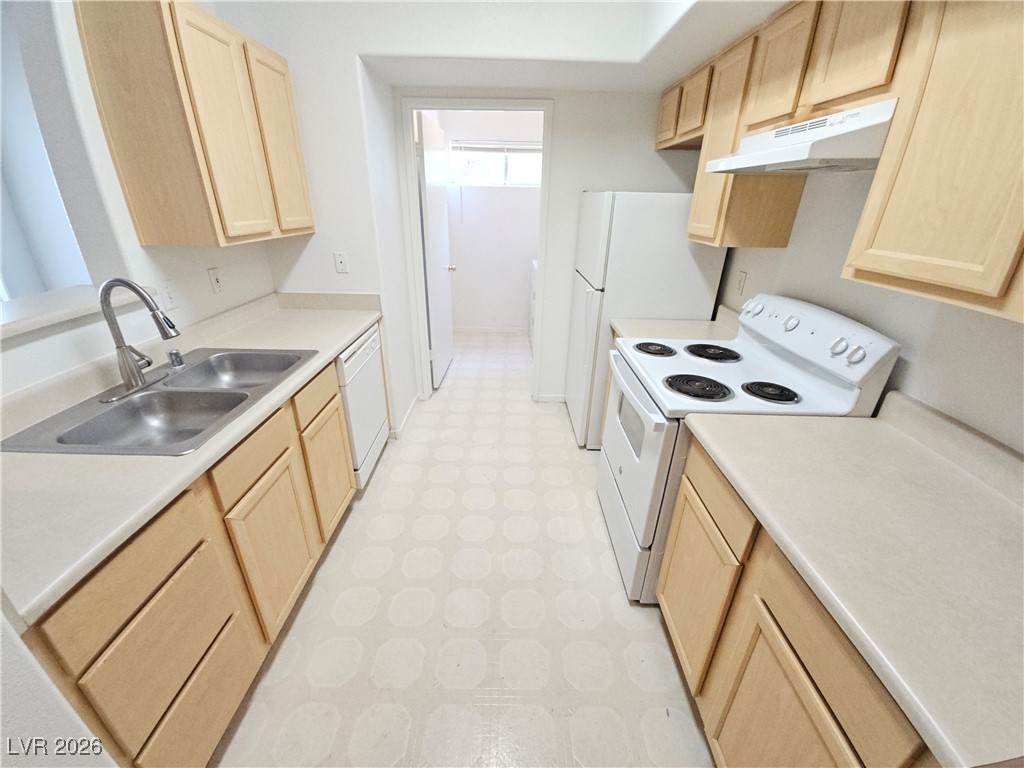 2615 W Gary Avenue 2036