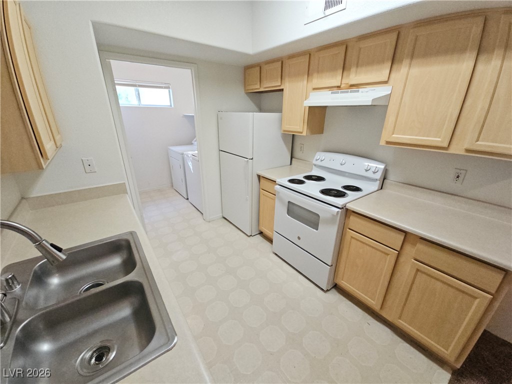 2615 W Gary Avenue 2036