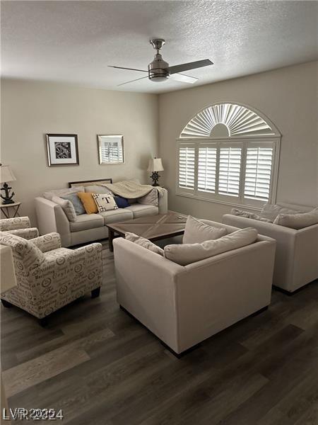 1502 Cliff Branch Drive, Henderson, Nevada image 2