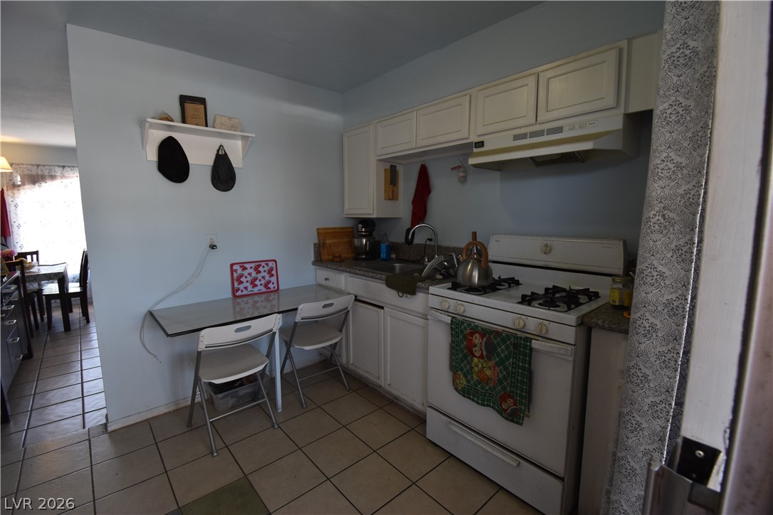 3908 Palos Verdes Street