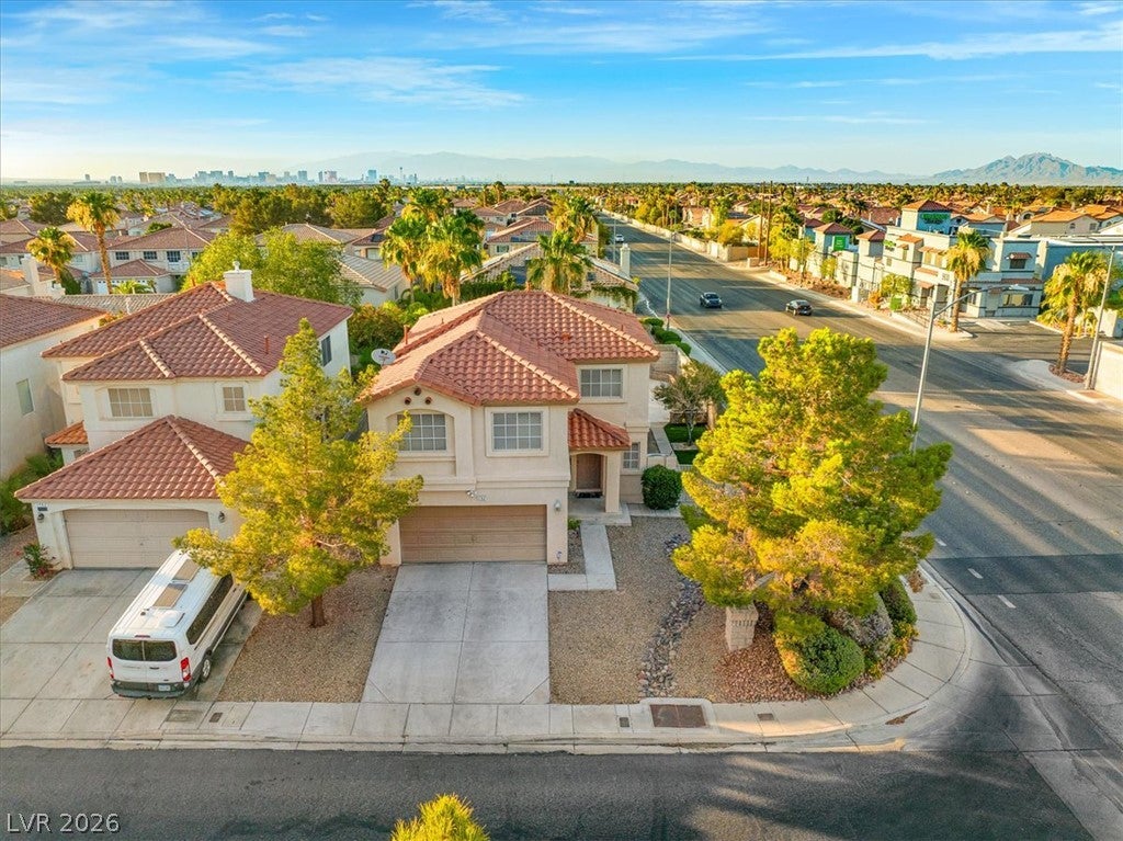 1792 E Quartz Landing Avenue