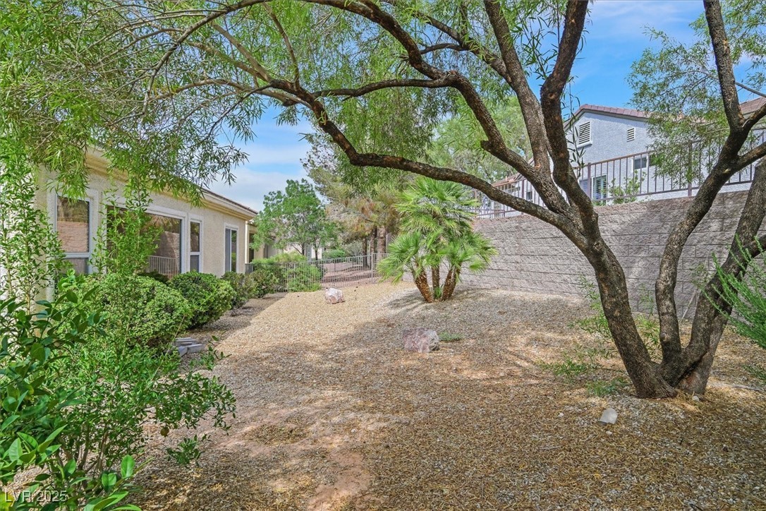 Henderson, Nevada 89052, United States, 3 Bedrooms Bedrooms, ,3 BathroomsBathrooms,Residential,Active,160352