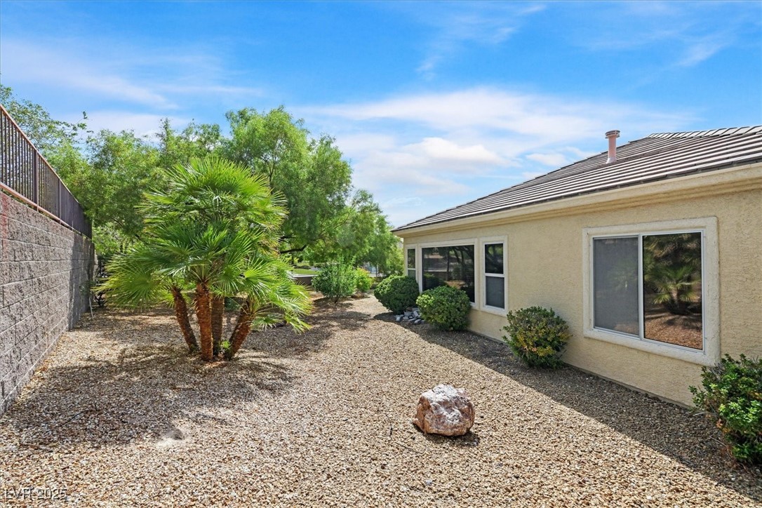 Henderson, Nevada 89052, United States, 3 Bedrooms Bedrooms, ,3 BathroomsBathrooms,Residential,Active,160352