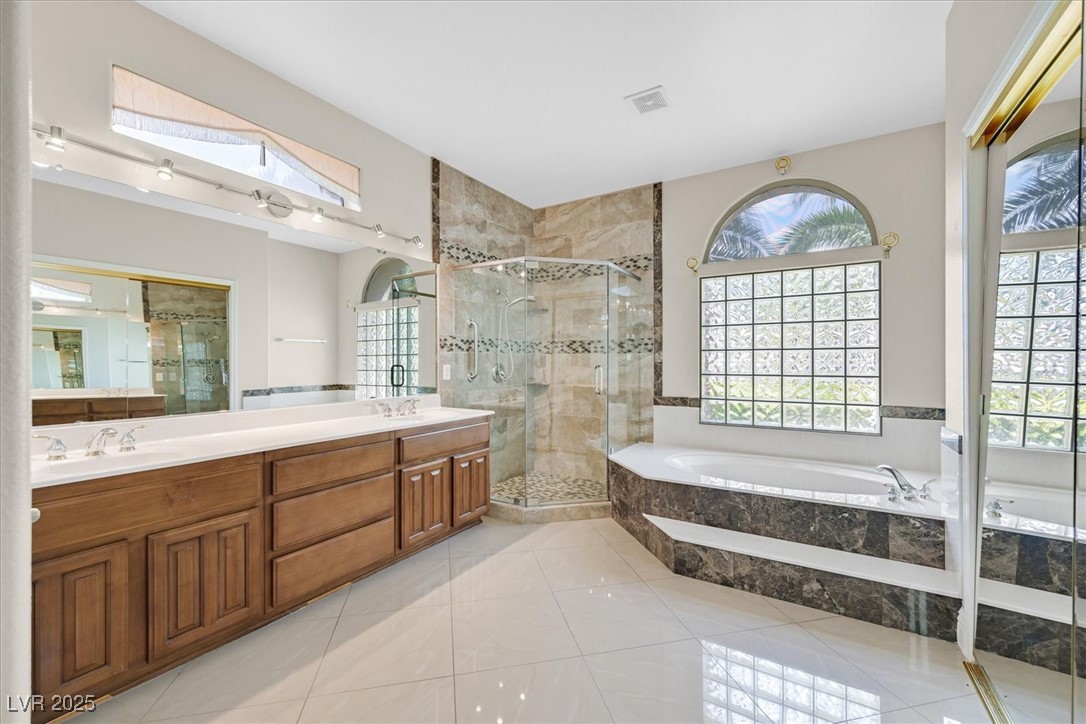 Henderson, Nevada 89052, United States, 3 Bedrooms Bedrooms, ,3 BathroomsBathrooms,Residential,Active,160352