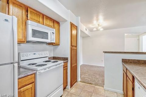 Condo For Rent - 7255 Sunset Road #2172<br/> Las Vegas, NV 89113