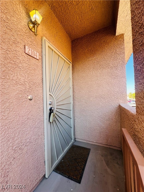 Las Vegas, Nevada 89183, United States, 2 Bedrooms Bedrooms, ,2 BathroomsBathrooms,Residential,Pending,42848
