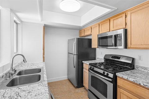Condo For Sale - 7100 Pirates Cove Road #1106<br/> Clark County, Las Vegas, NV 89145