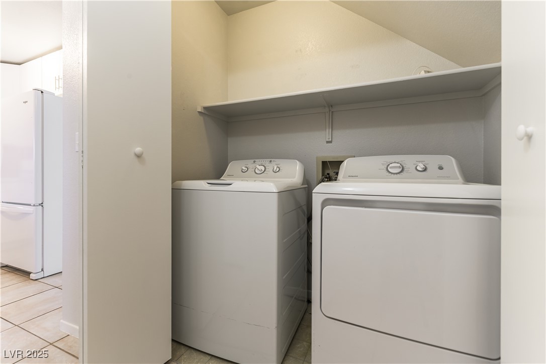 9044 Flutell Court, Henderson, Nevada image 15