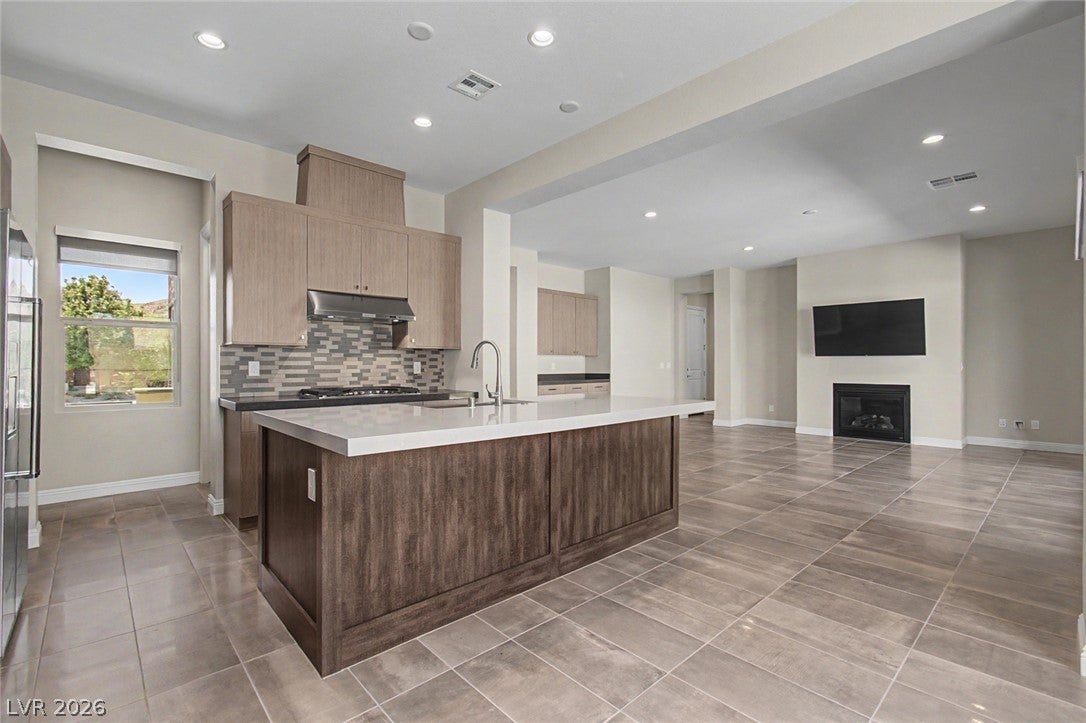 9868 Gemstone Sunset Avenue
