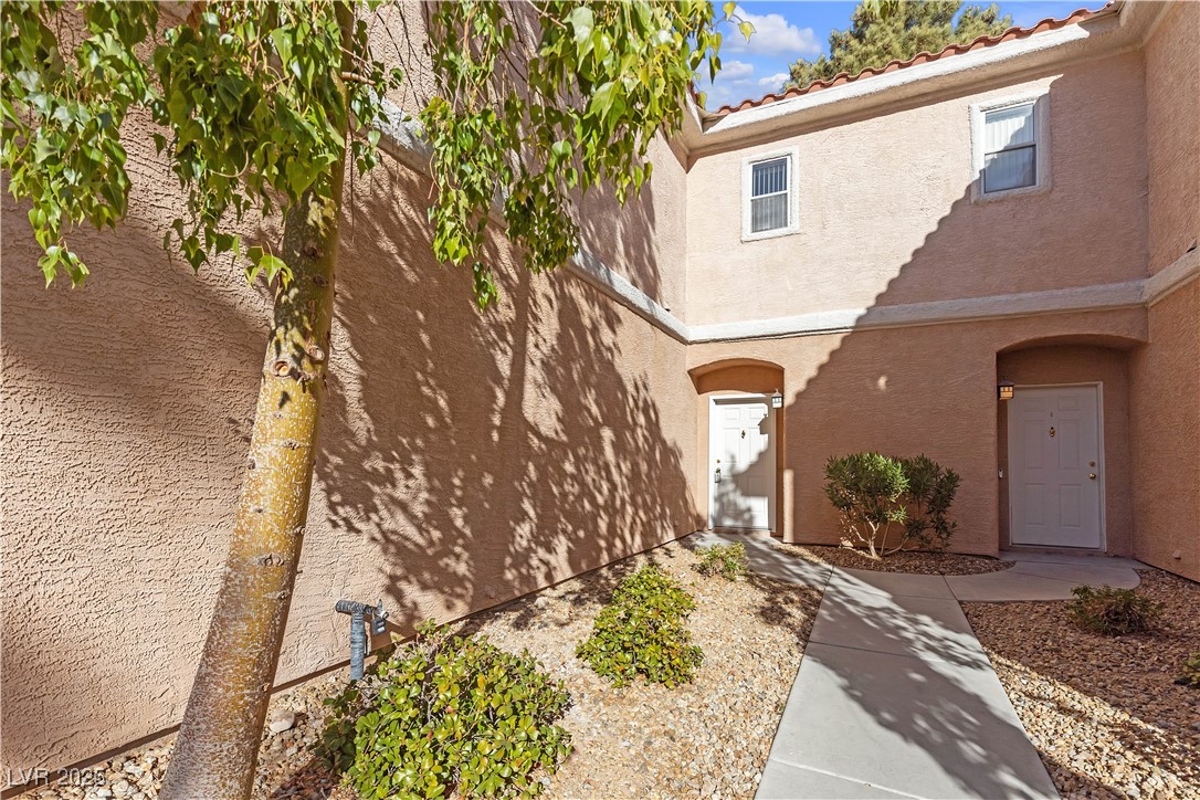 251 S Green Valley Parkway #1212, Henderson, Nevada image 3