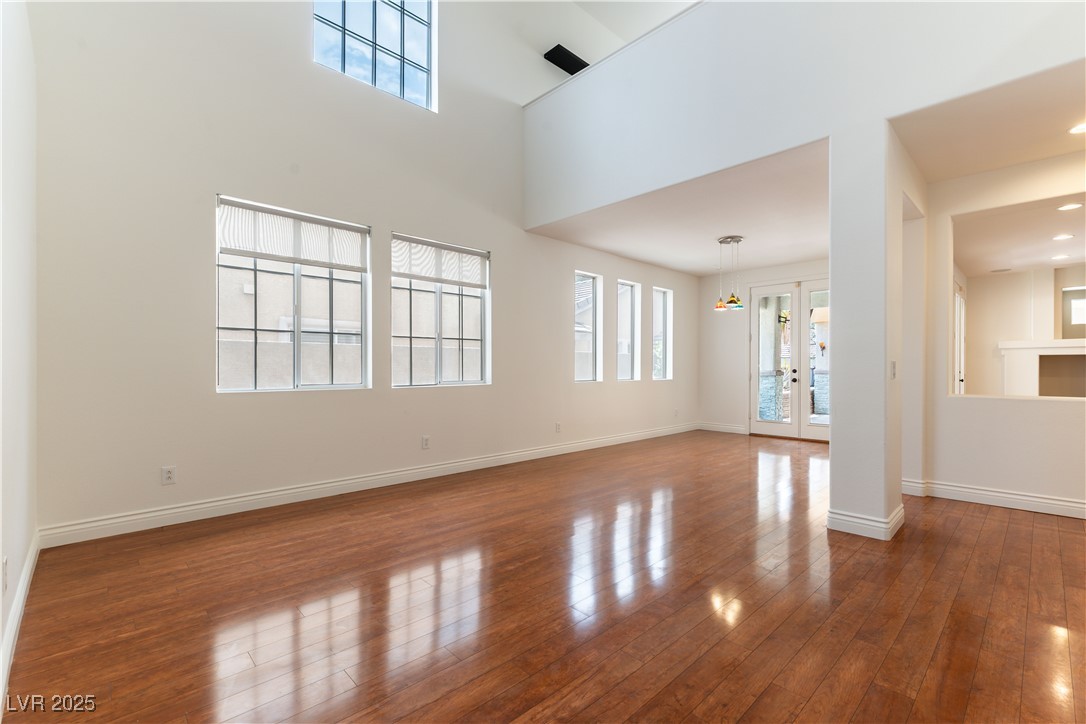 10381 Walking View Court