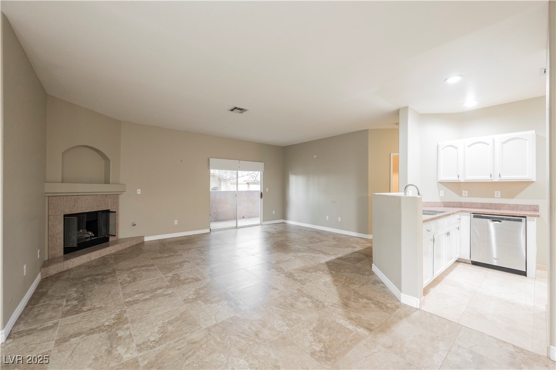 2050 W Warm Springs Road 4322