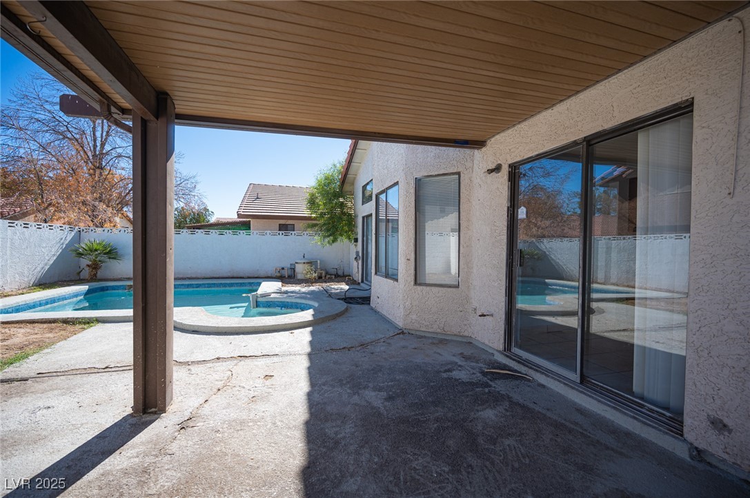 Properties 3 2433 Cycad Tree Street