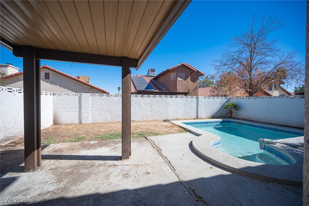 Properties 2 2433 Cycad Tree Street