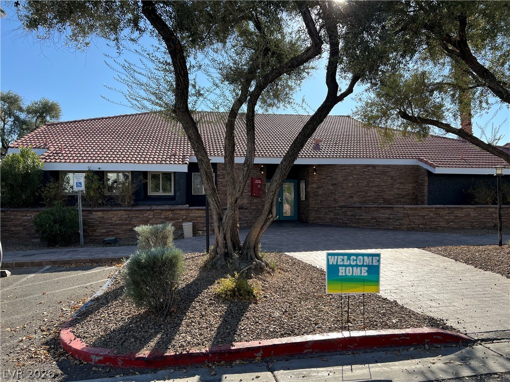 1455 E Katie Avenue F26