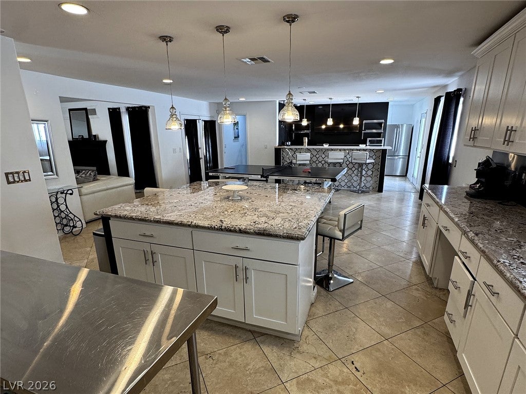 2682 Topaz Square