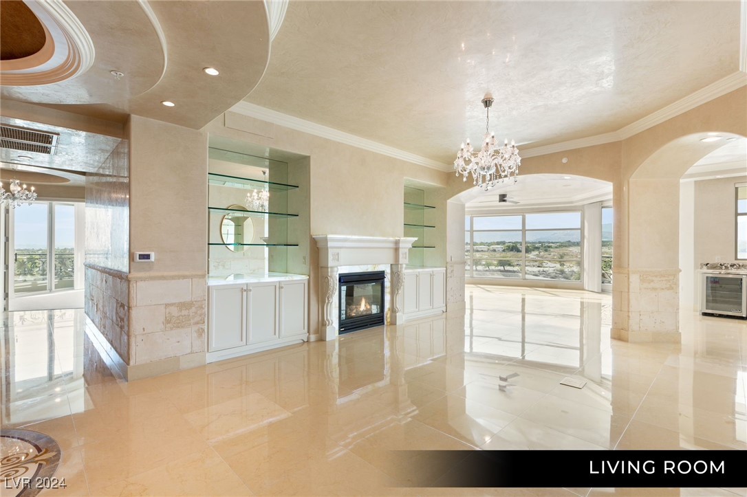9103 Alta Drive 401