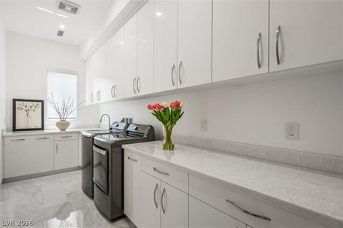 Tiny photo for 11 Hawkeye Lane, Las Vegas, NV 89135 (MLS # 2768962)