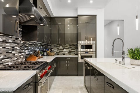 Tiny photo for 11 Hawkeye Lane, Las Vegas, NV 89135 (MLS # 2768962)