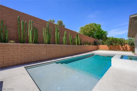 Tiny photo for 11 Hawkeye Lane, Las Vegas, NV 89135 (MLS # 2768962)