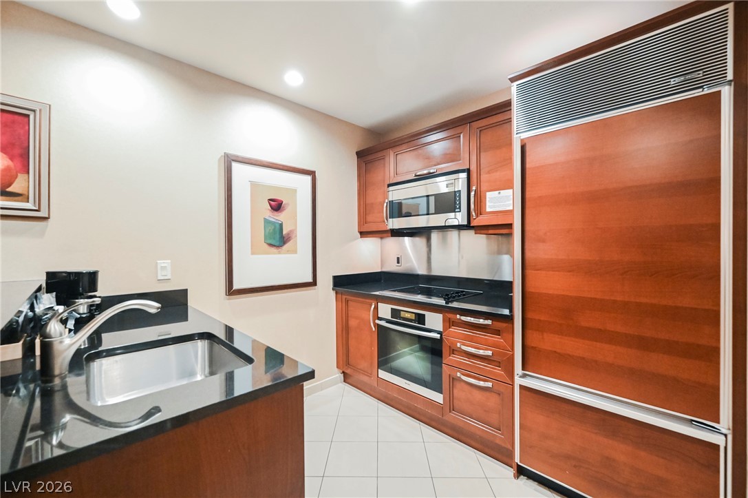 145 E HARMON Avenue 302