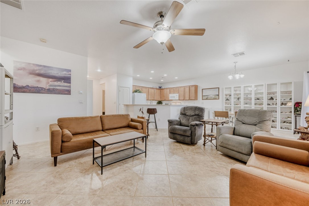 7724 Fruit Dove Street