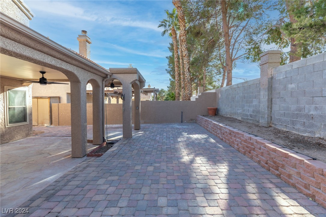 2825 Autumn Haze Lane, Las Vegas, Nevada image 30