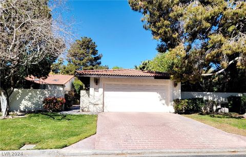 Photo of 2004 Calle De Espana, Las Vegas, NV 89102 (MLS # 2572039)